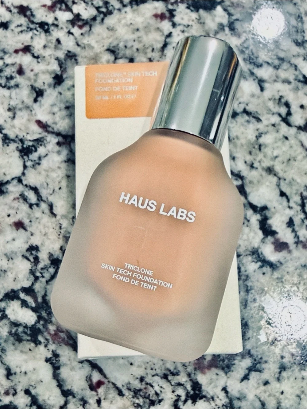 HAUS LABS 250 Light Medium Neutral  Skin Tech Foundation, New in box!